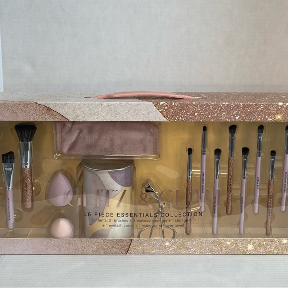 Glitz & Glam Cosmetics 26pc Essential Collection, Sparkle bronze & pink handles. - Picture 4 of 5
